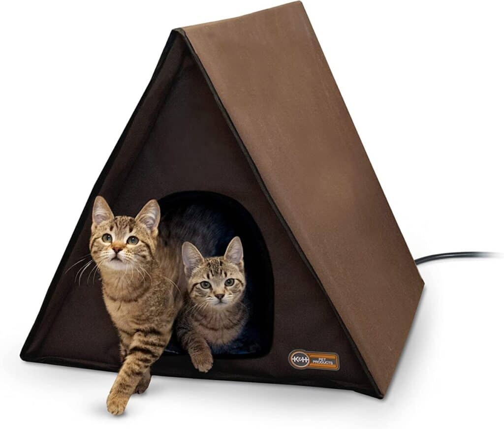 Best Heated Cat House for Multiple Cats: K&H Pet Products Outdoor Heated Multi-Kitty A-Frame House